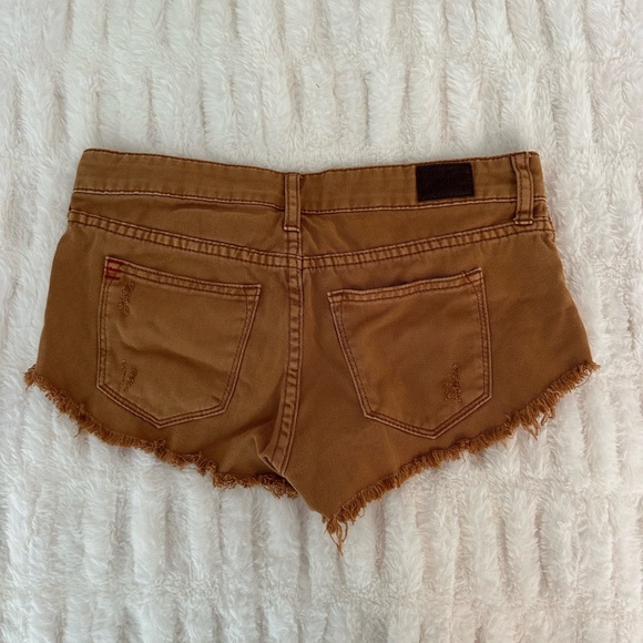 BDG Brown Low Rise Dolphin Jean Shorts Size 25 - Picture 4 of 5